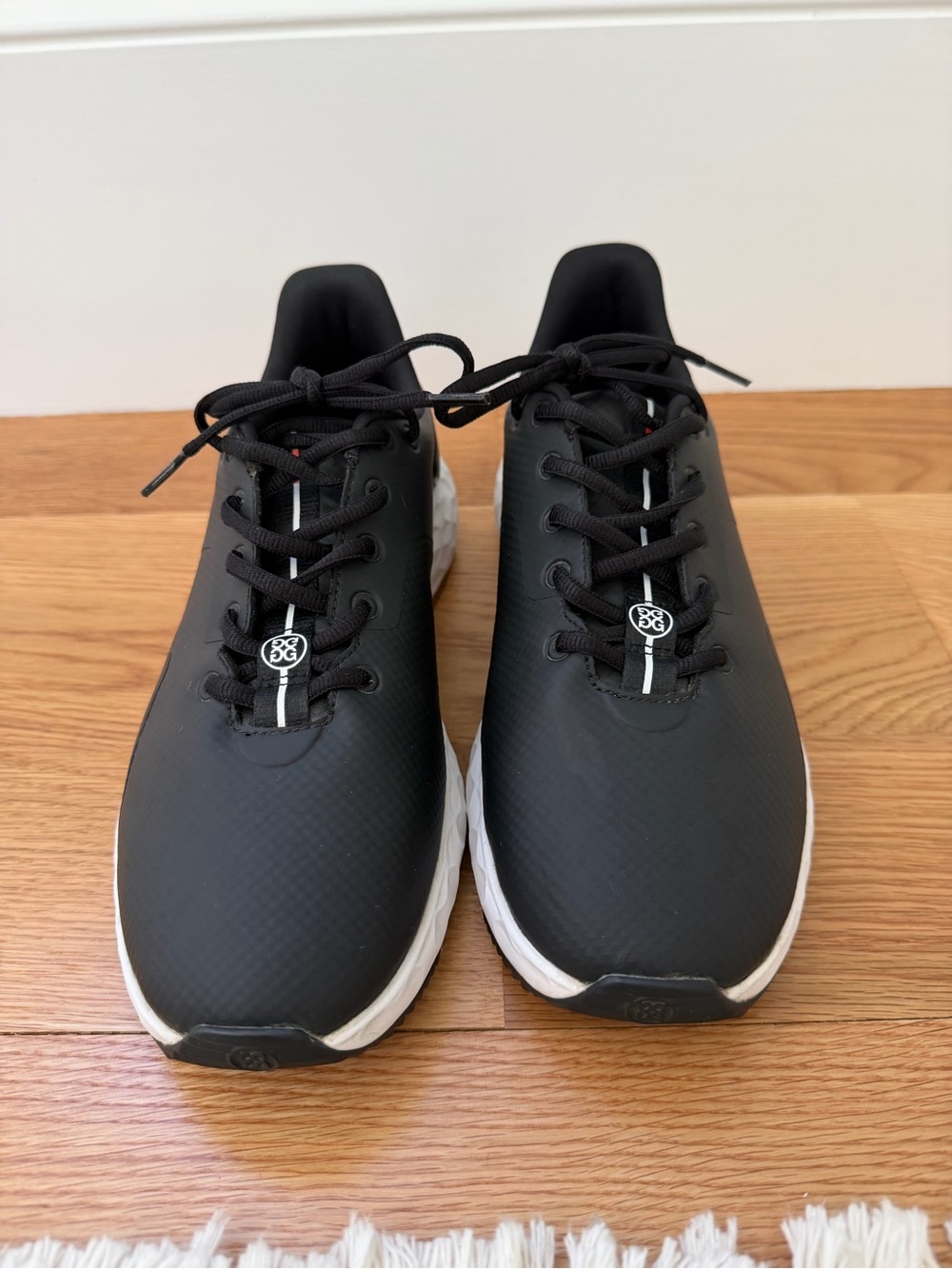 G/Fore- MG4 Men’s Spike less Golf shoe - Black- size 8.5